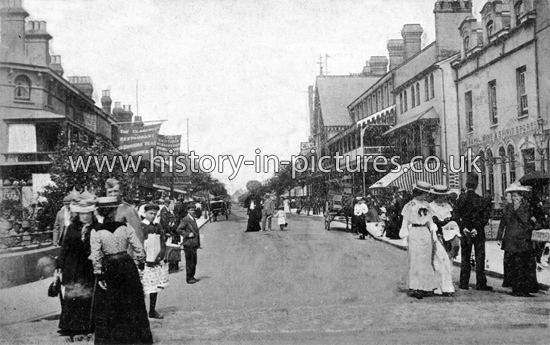 Pier Avenue, Southend on Sea, Essex. c.1906.